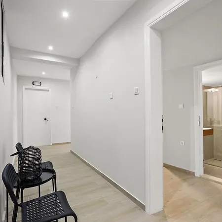 Nisos Apartments, Chania Center Apartment *